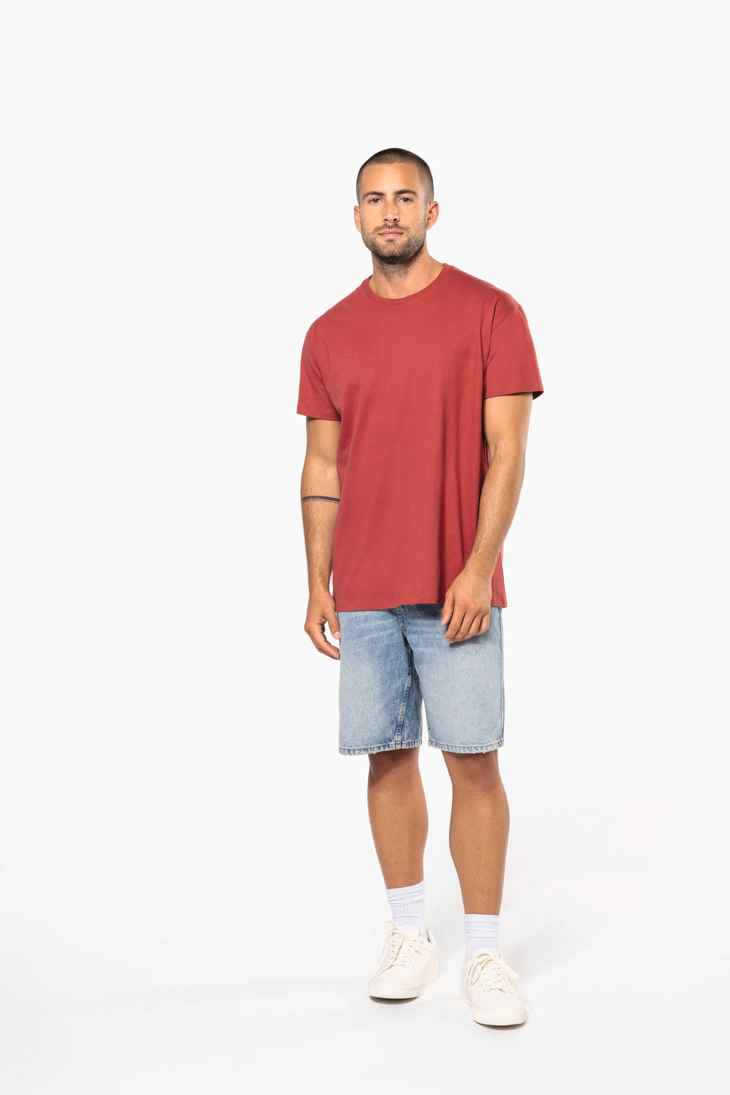 T-shirt bio 190 personnalisable porté, vue de face