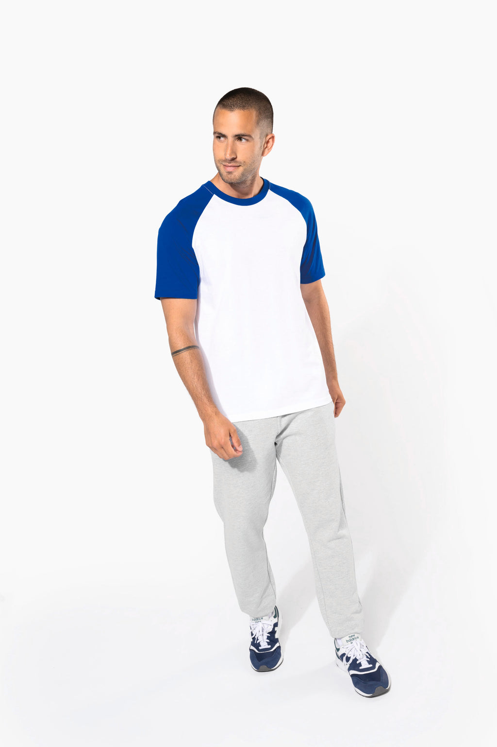 T-shirt baseball bicolore porté 5