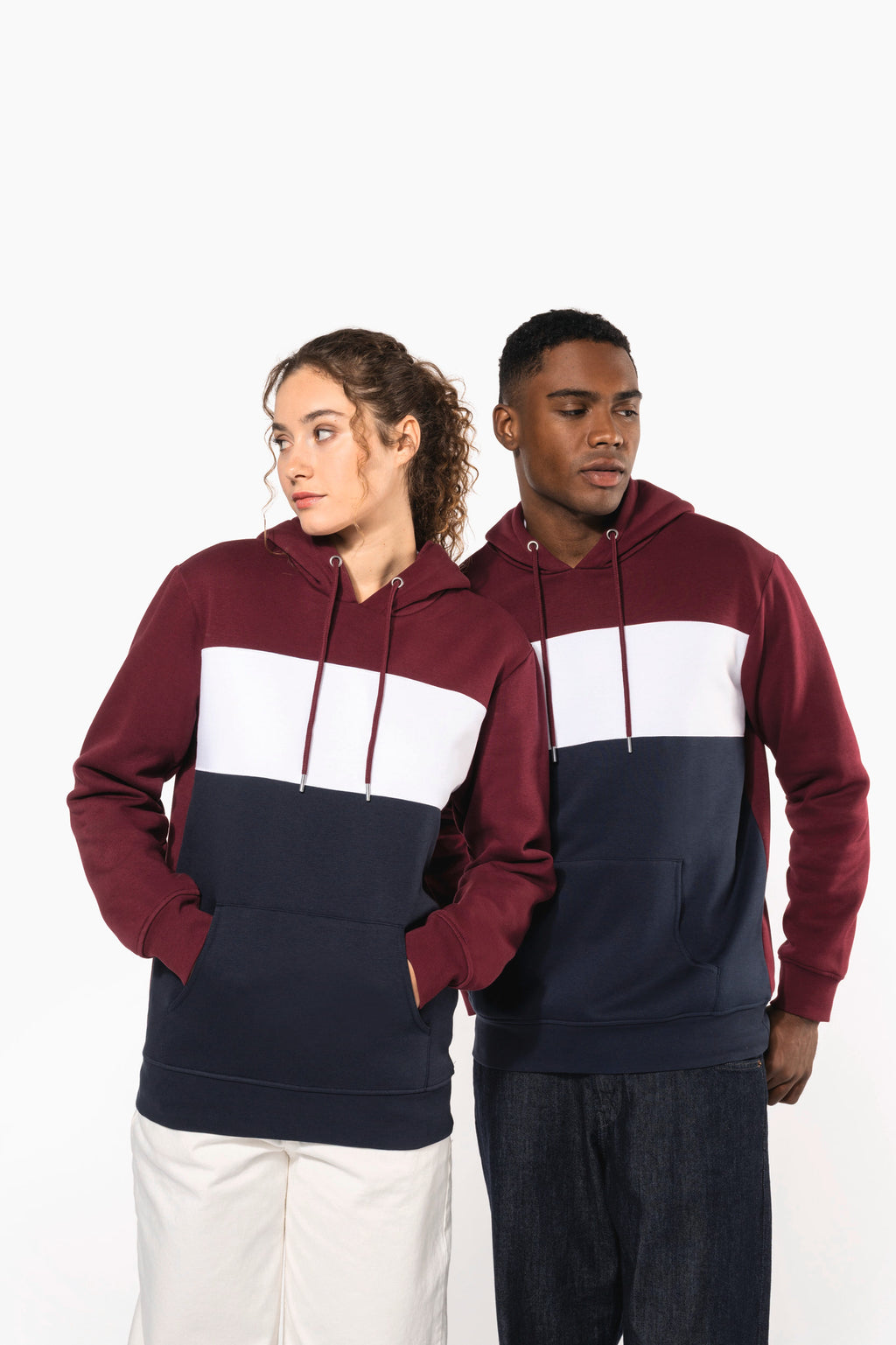 Hoodie tricolore unisexe porte - visuel 9