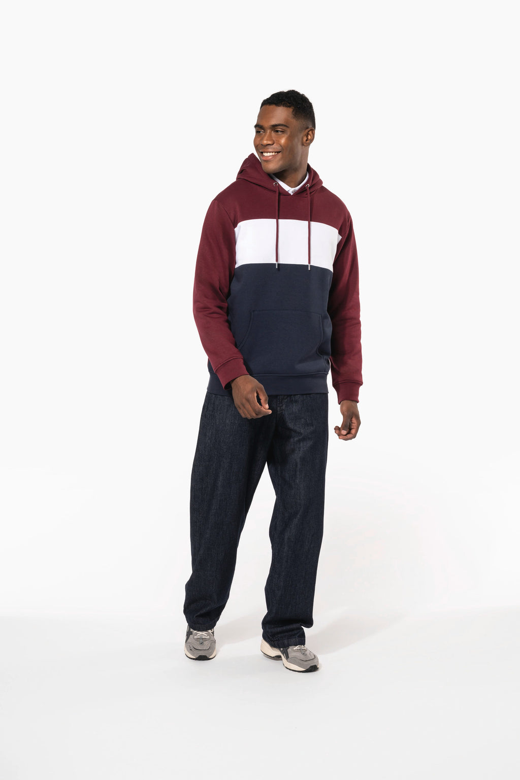Hoodie tricolore unisexe porte - visuel 2