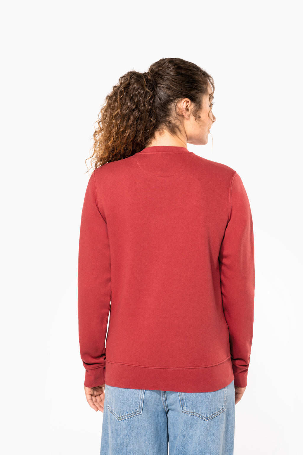 Sweatshirt col rond unisexe porté — visuel 5