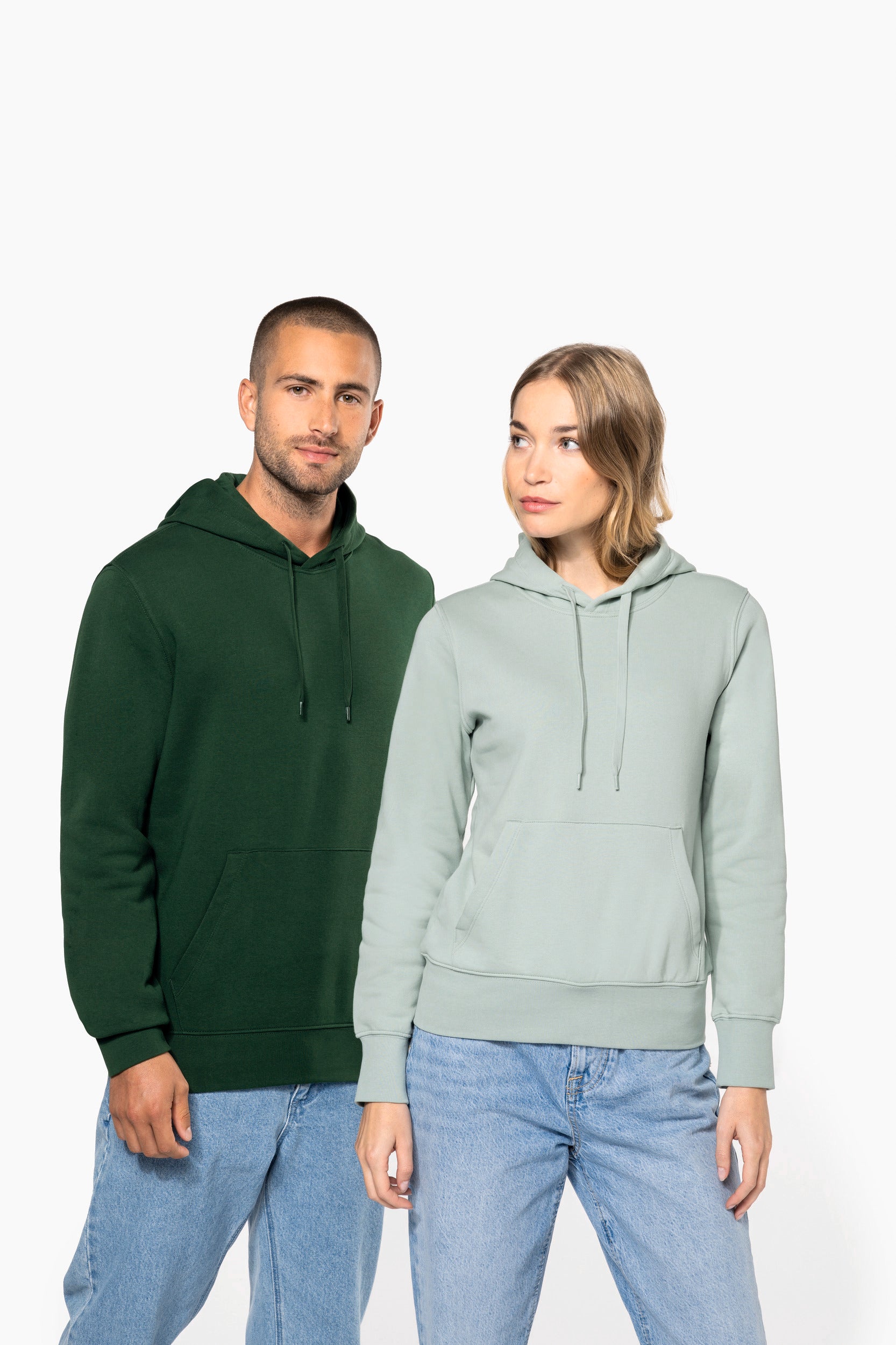 Hoodie coton bio homme porté — vue 4