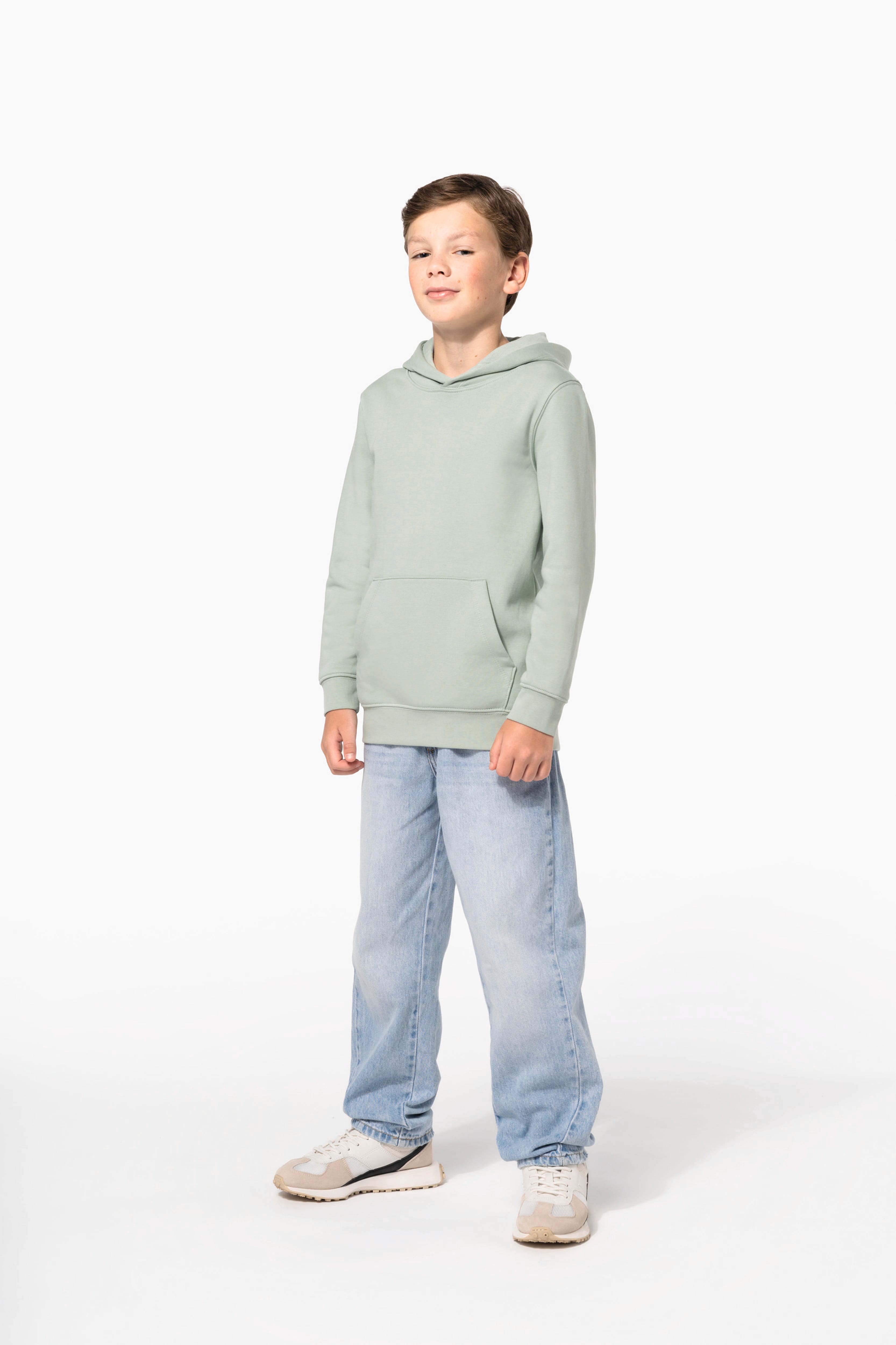 Sweat à capuche coton bio enfant — visuel porté 3