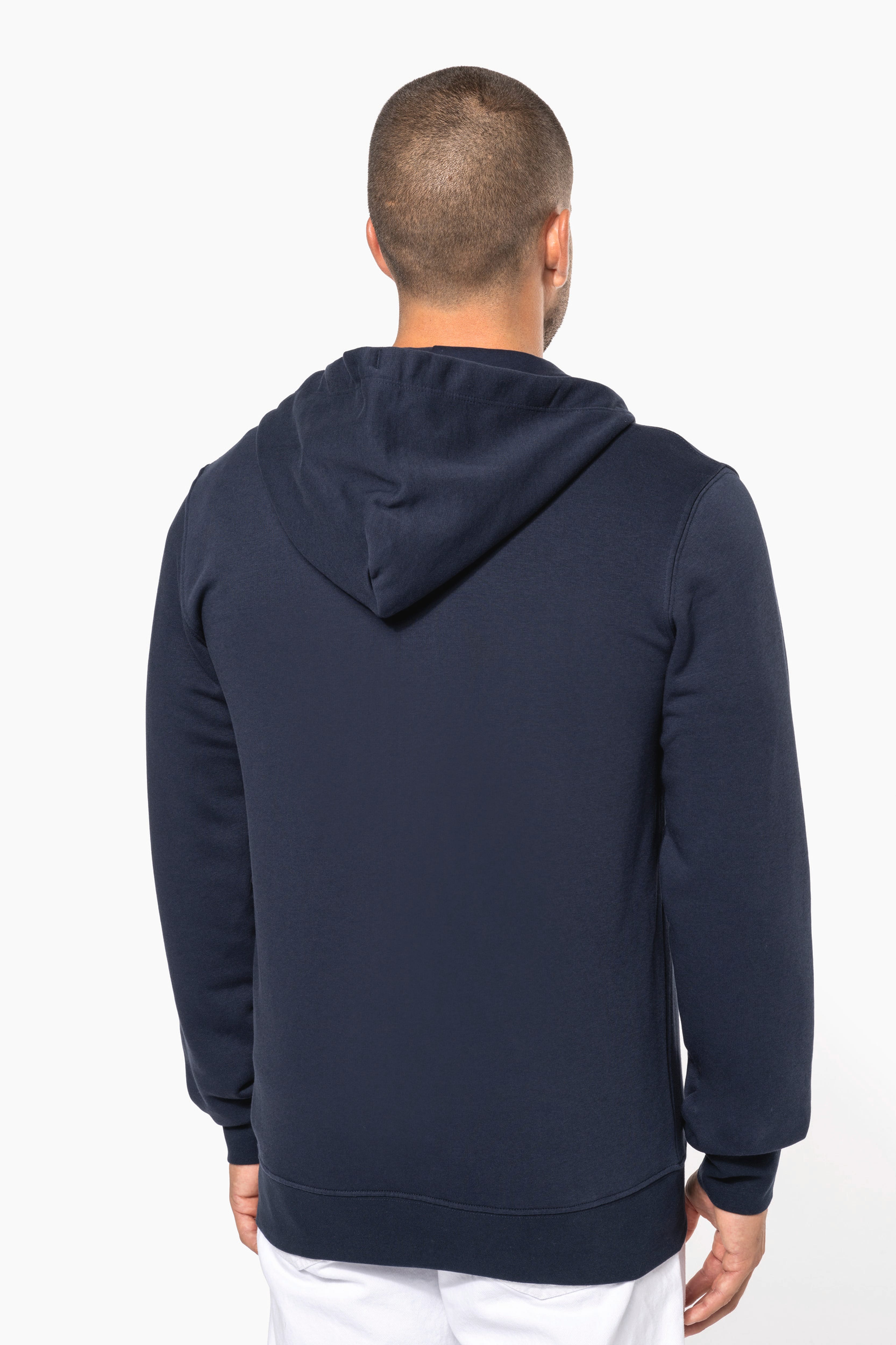 Veste zippée à capuche homme portée 7