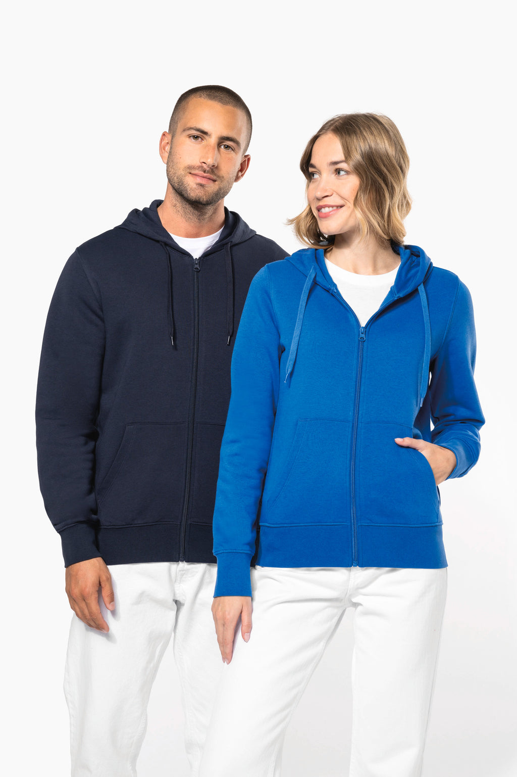 Veste zippée à capuche homme portée 4