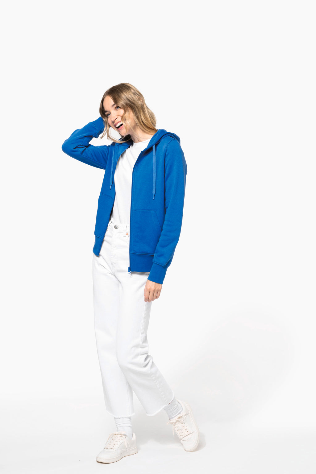 Veste zippée à capuche femme portée