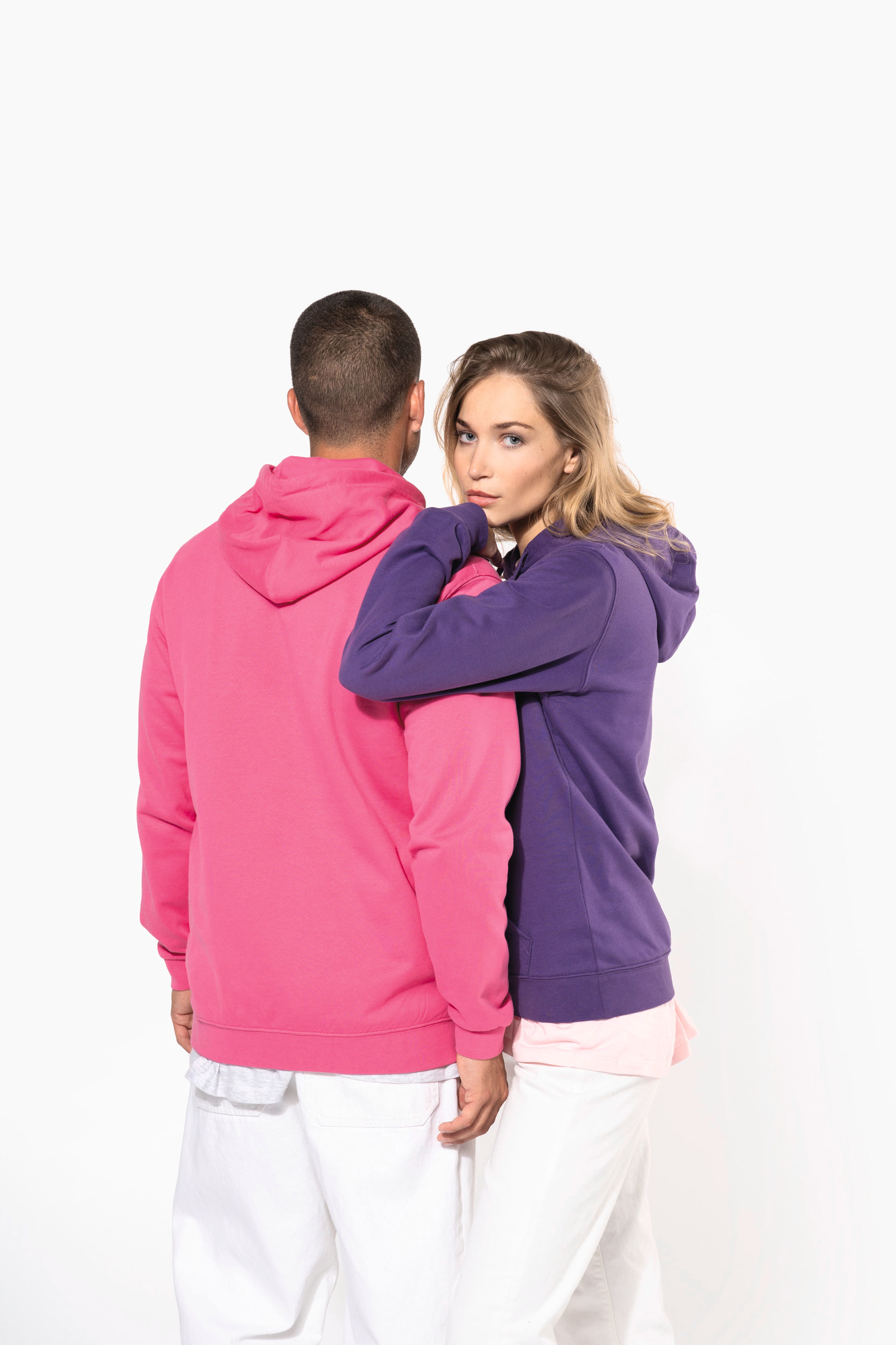 Hoodie femme personnalisable — visuel porté 9