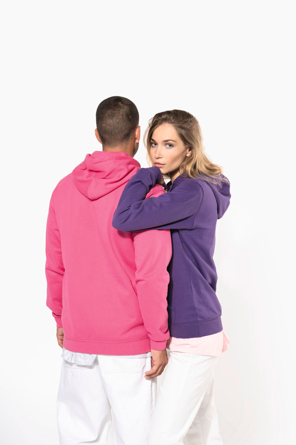 Sweat a capuche homme personnalisable - visuel porte 5