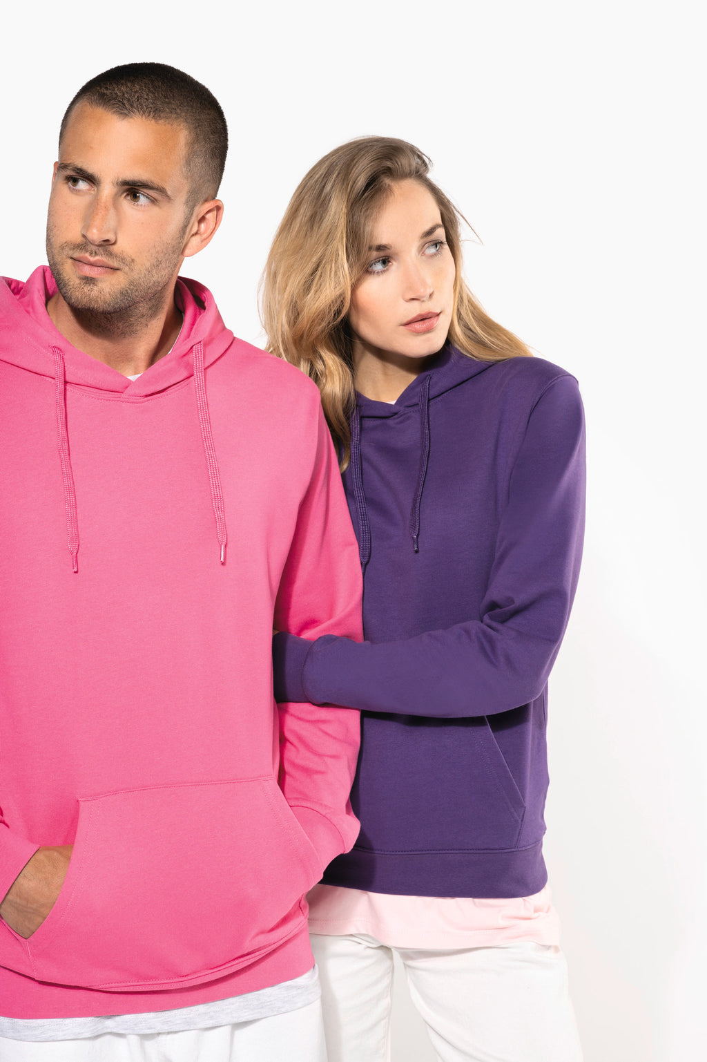 Hoodie femme personnalisable — visuel porté 11
