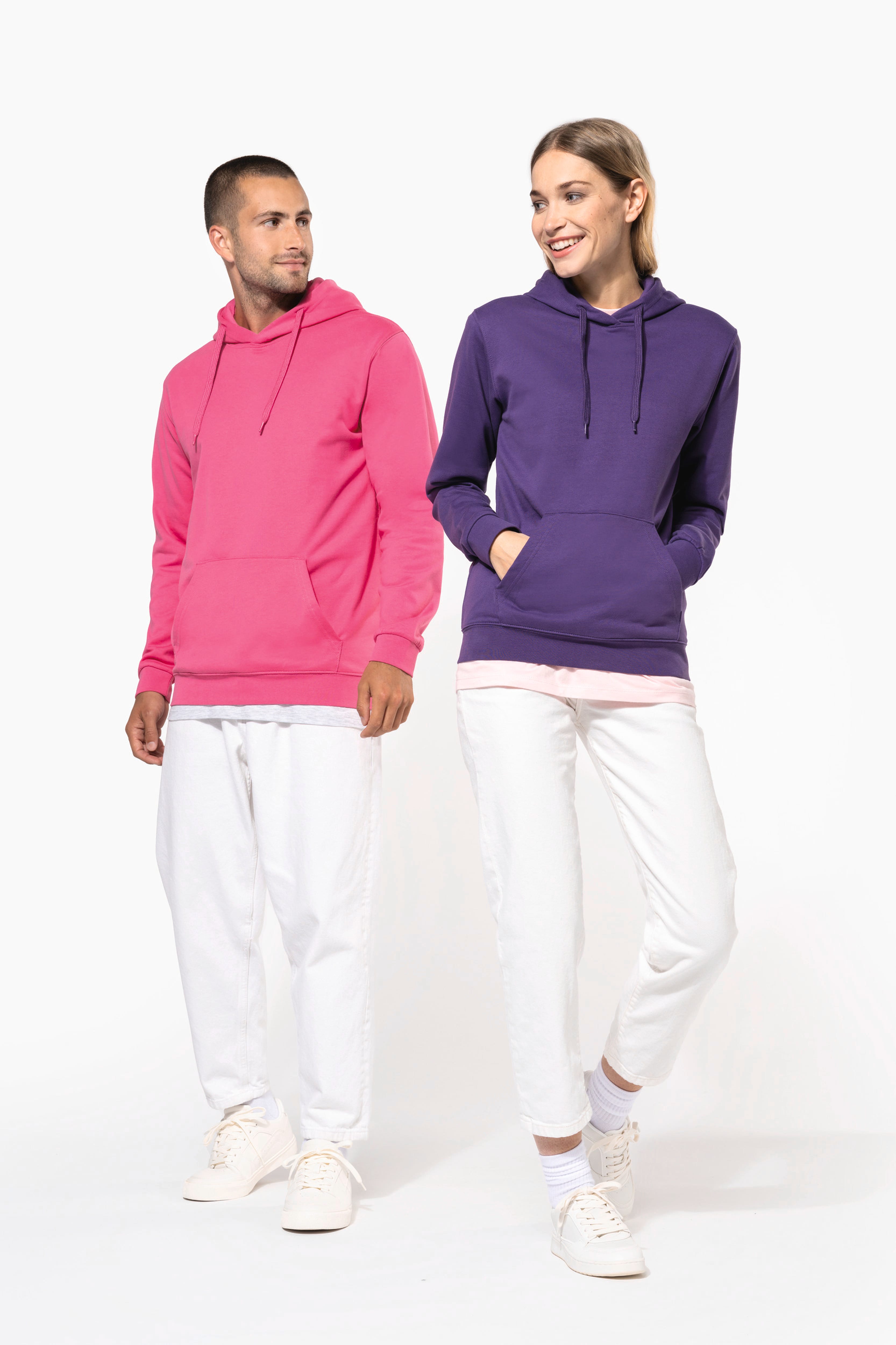 Hoodie femme personnalisable — visuel porté 10