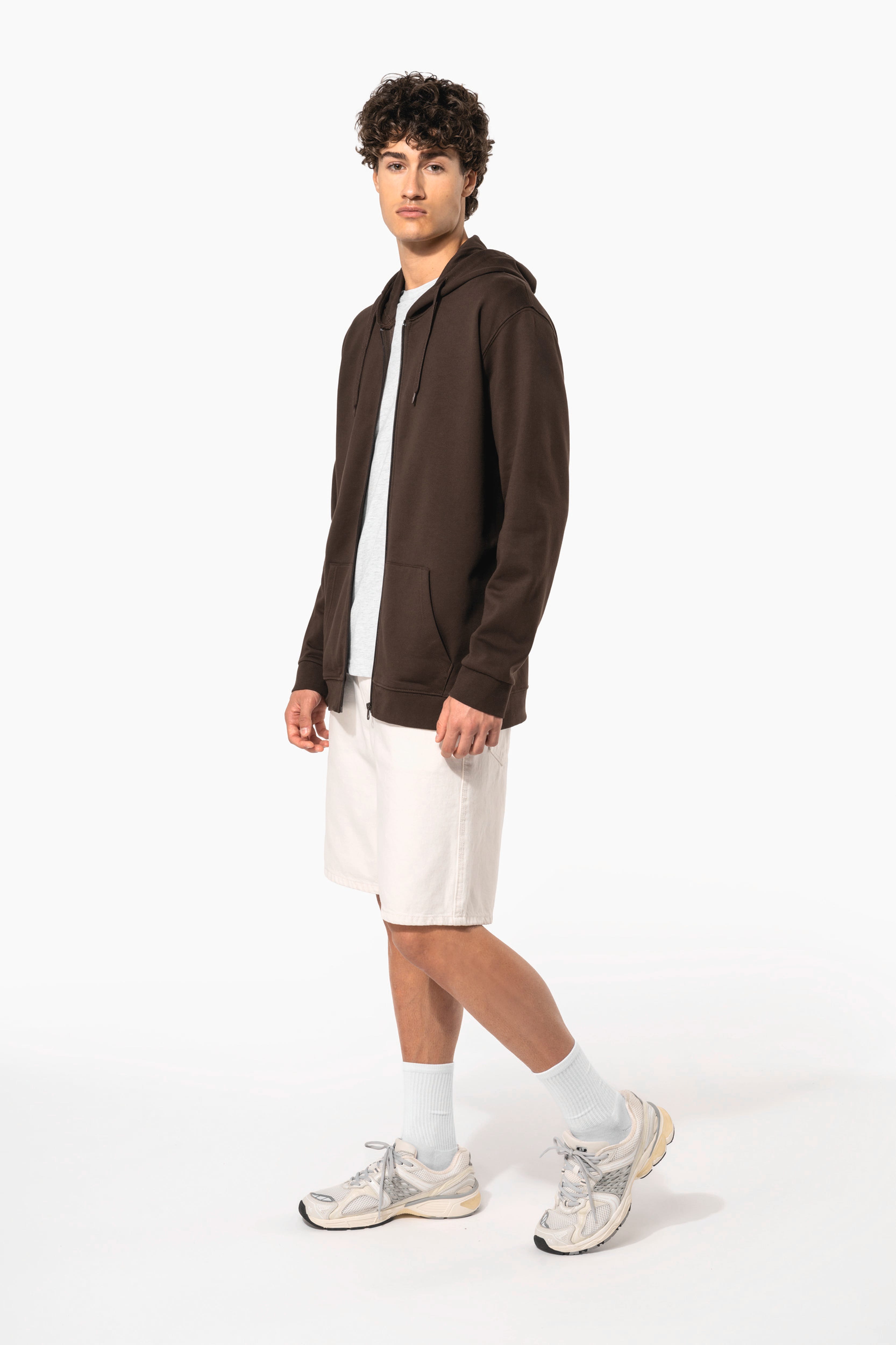 Sweat zippé à capuche unisexe personnalisable — visuel porté 2