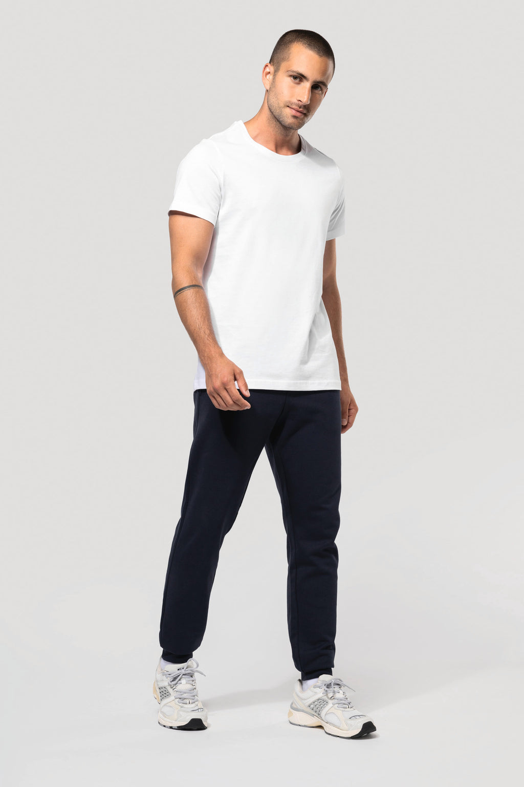 Pantalon molleton unisexe porté — visuel 4