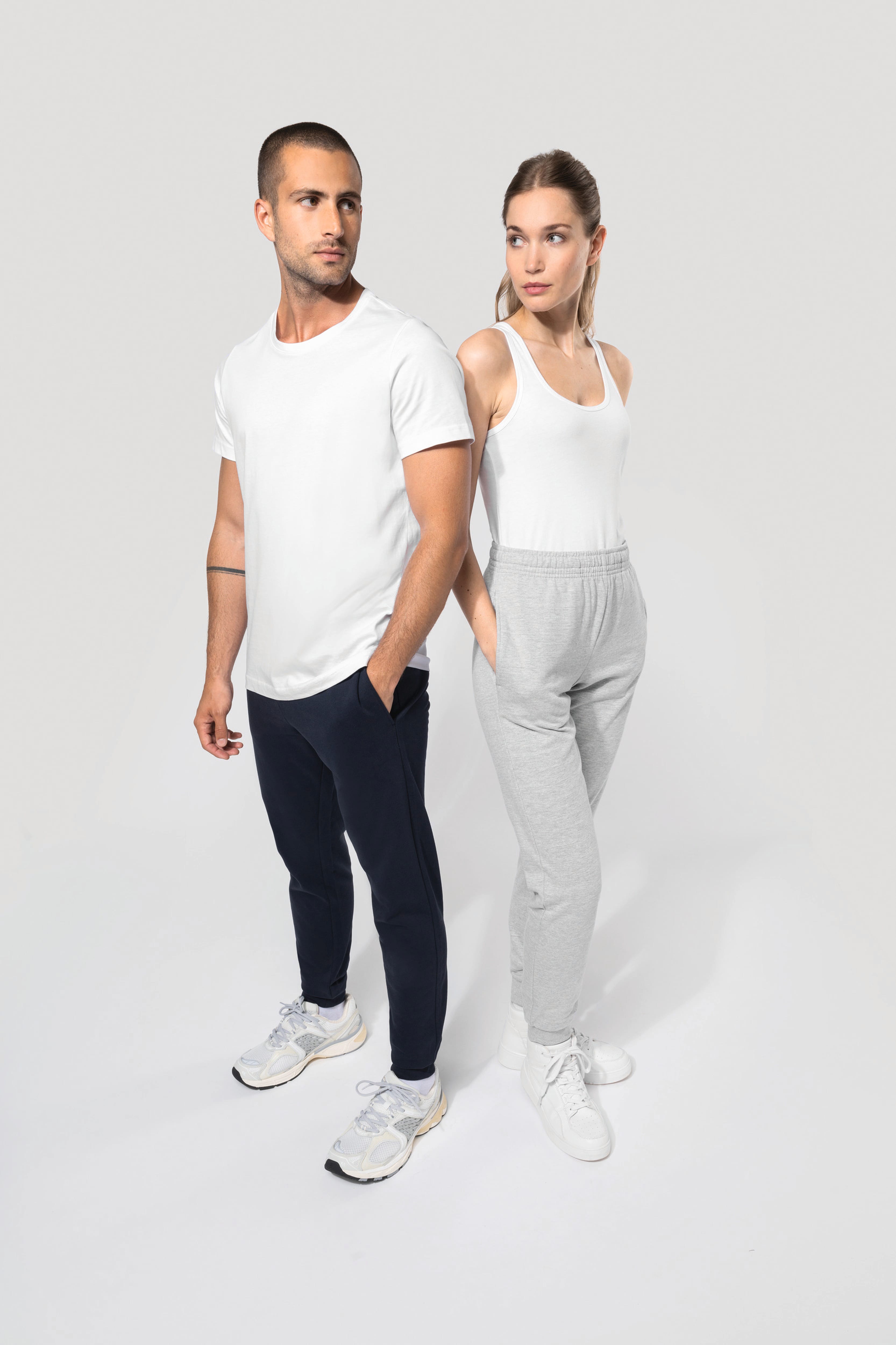 Pantalon molleton unisexe porté — visuel 8