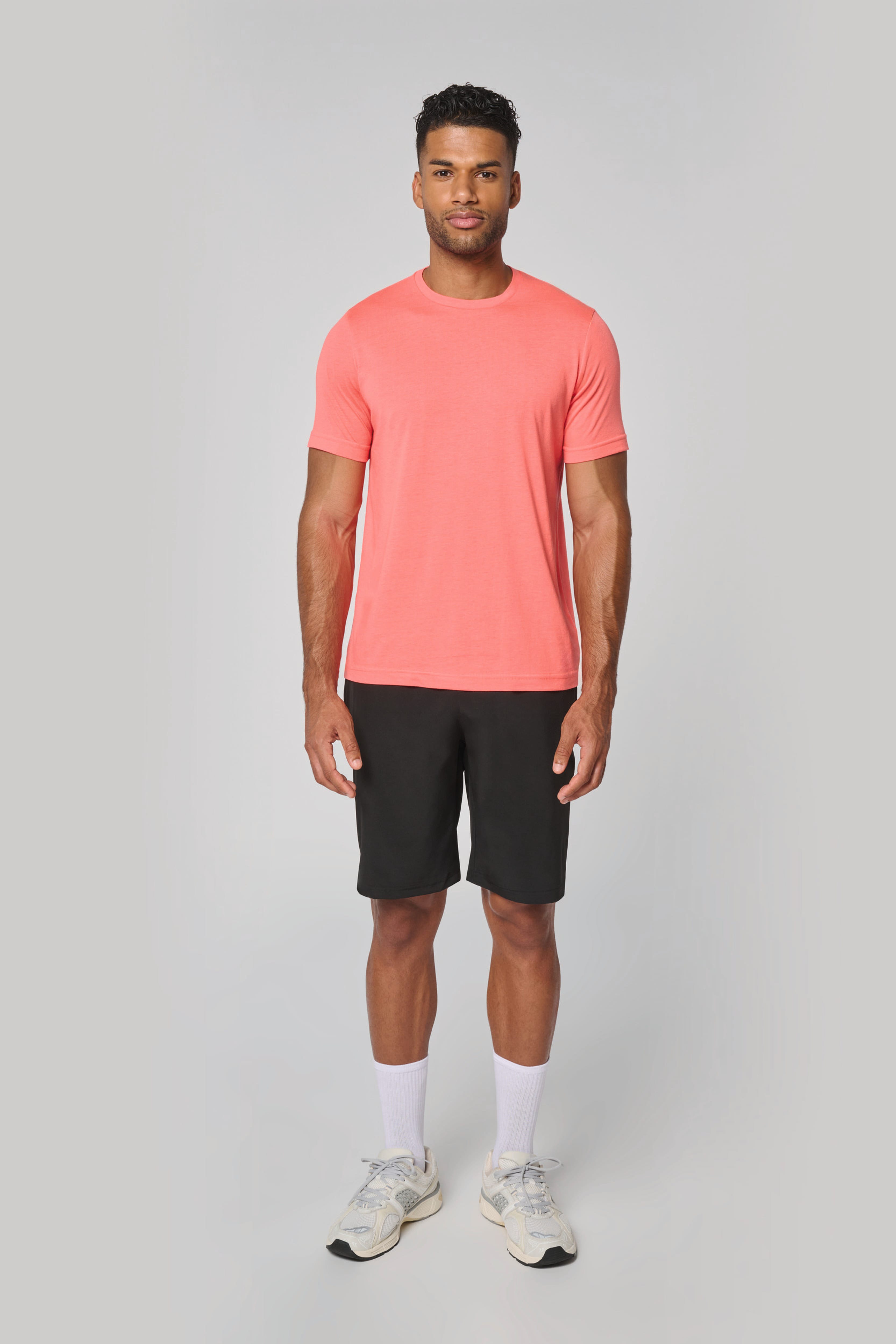T-shirt triblend homme porté en salle
